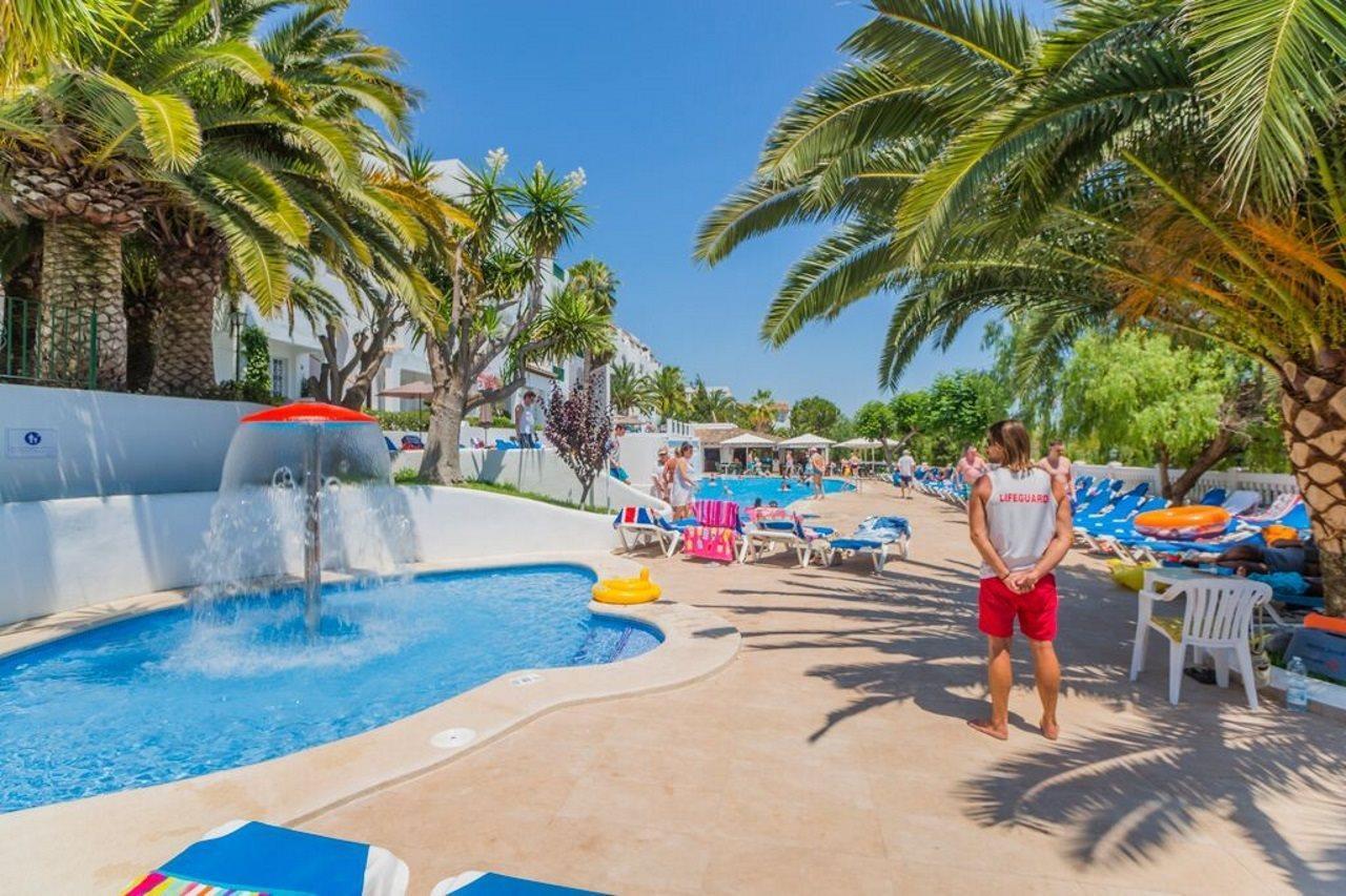 Center Aparthotel 3*